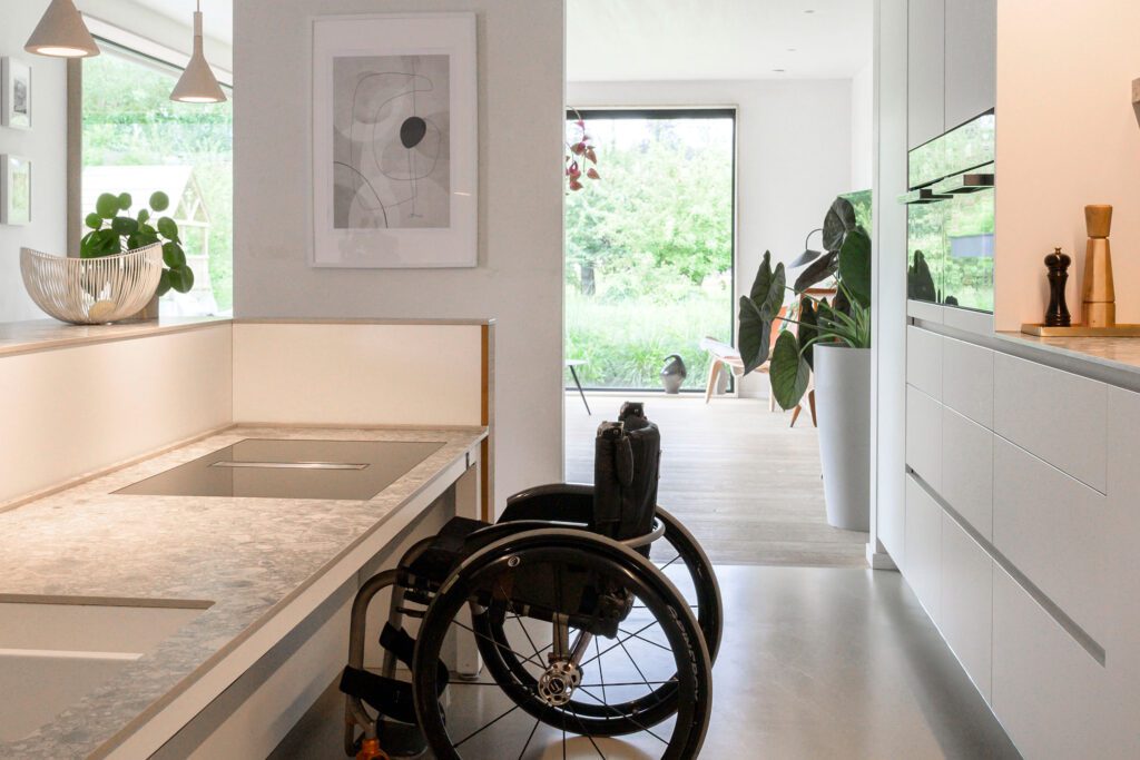 rolstoeltoegankelijke woning kantoor huislift rolstoel verbouwing keuken